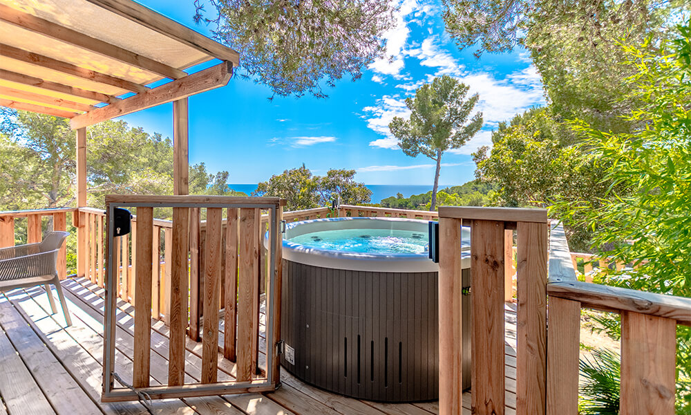 Terrasse jacuzzi privatif